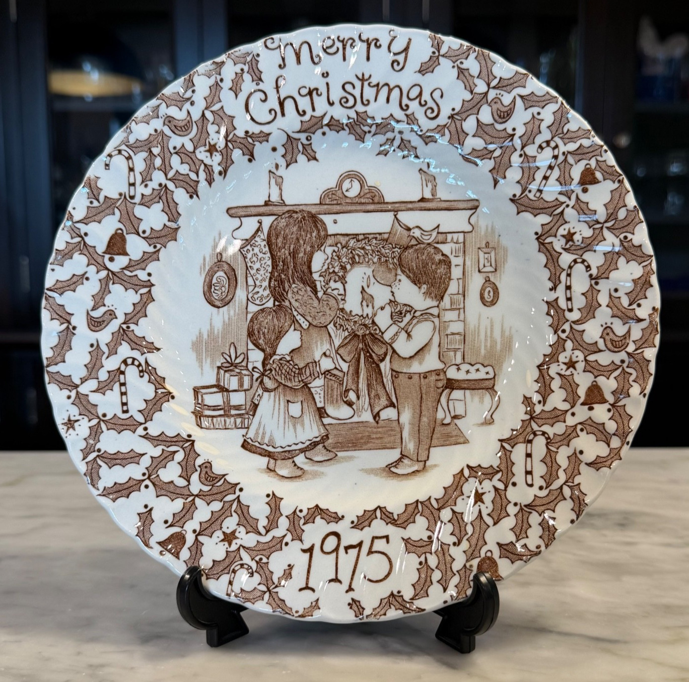 Vtg Royal Crownford Brown 1975 Merry Christmas Plate~ Norma Sherman~ England~EUC