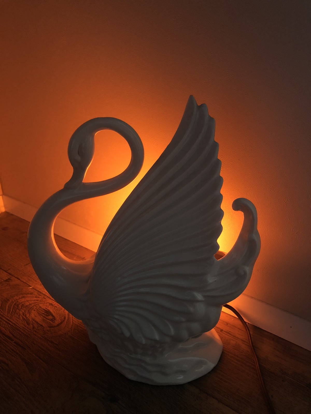 Maddux of California 1950s Vintage White Swan Lamp Porcelain Planter Mcm Granny