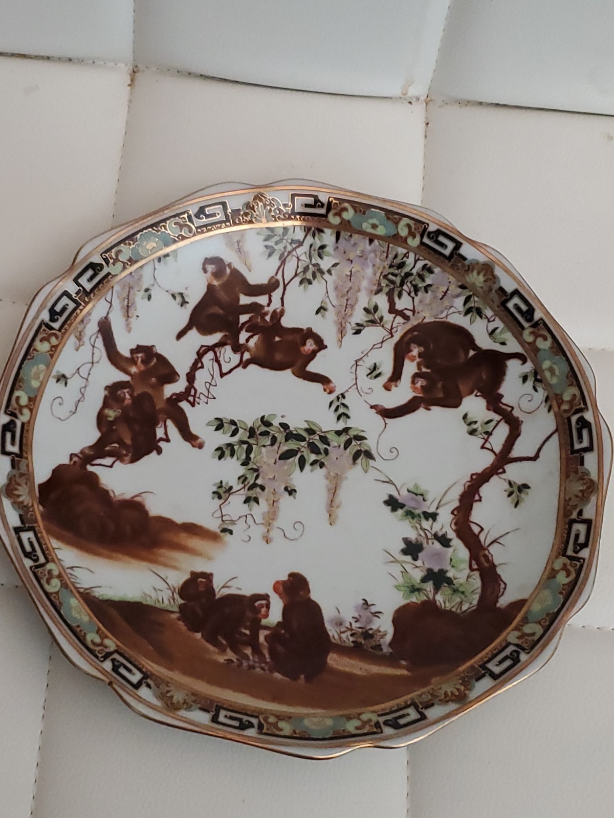 Vintage Chinese Merry Monkey Wysteria Porcelain Plate 8.5\