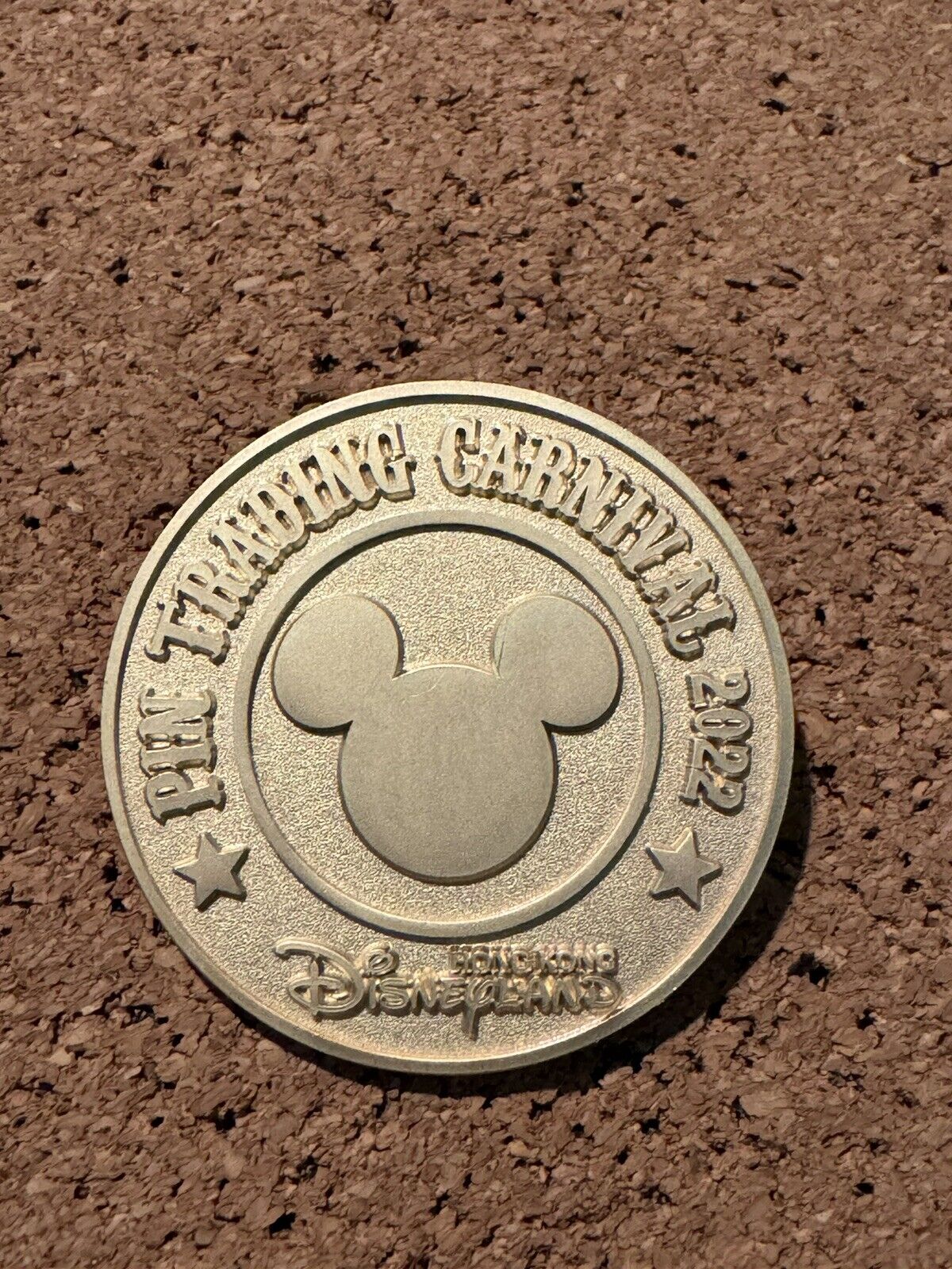 Disney Pins HKDL Hong Kong Disneyland Pin Trading Carnival Mickey Mouse Pin 2022