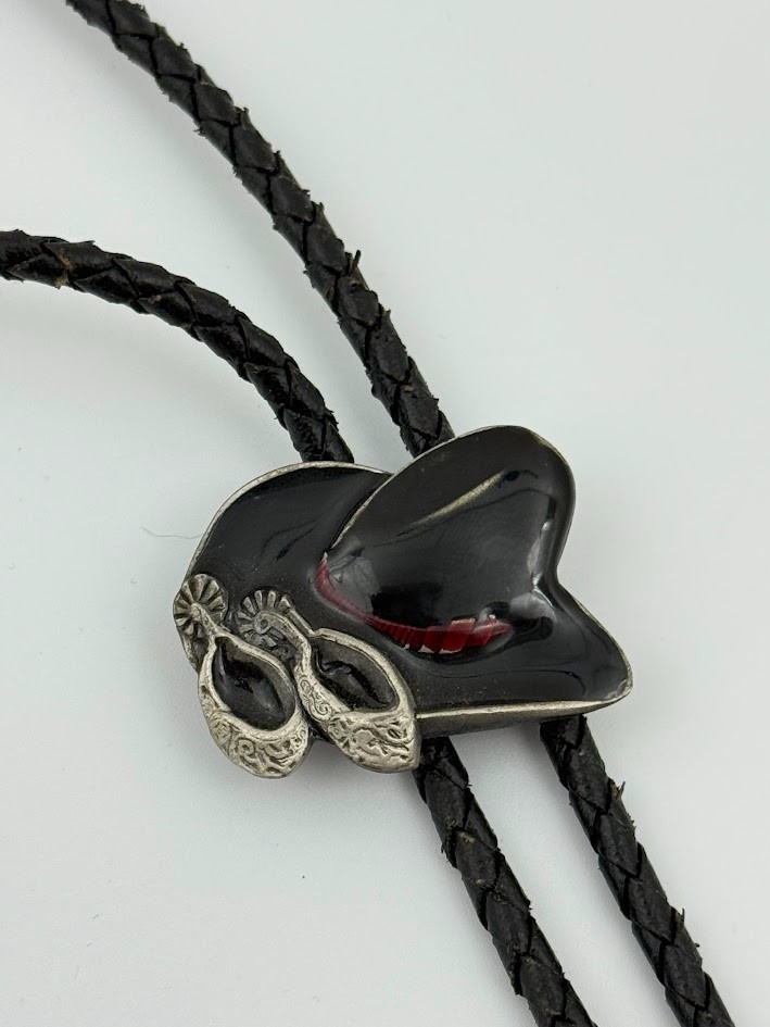 Siskiyou Pewter Vintage Bolo Tie Western Cowboy Southwest Hat Enamel Boot Spurs