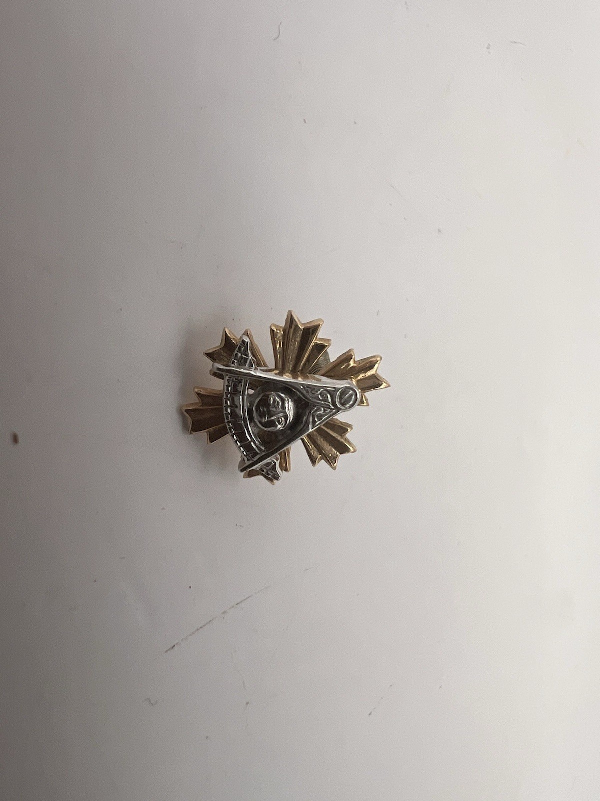 14K Gold Masonic Square Compass Starburst Screw Post Pin 0.90g Vintage