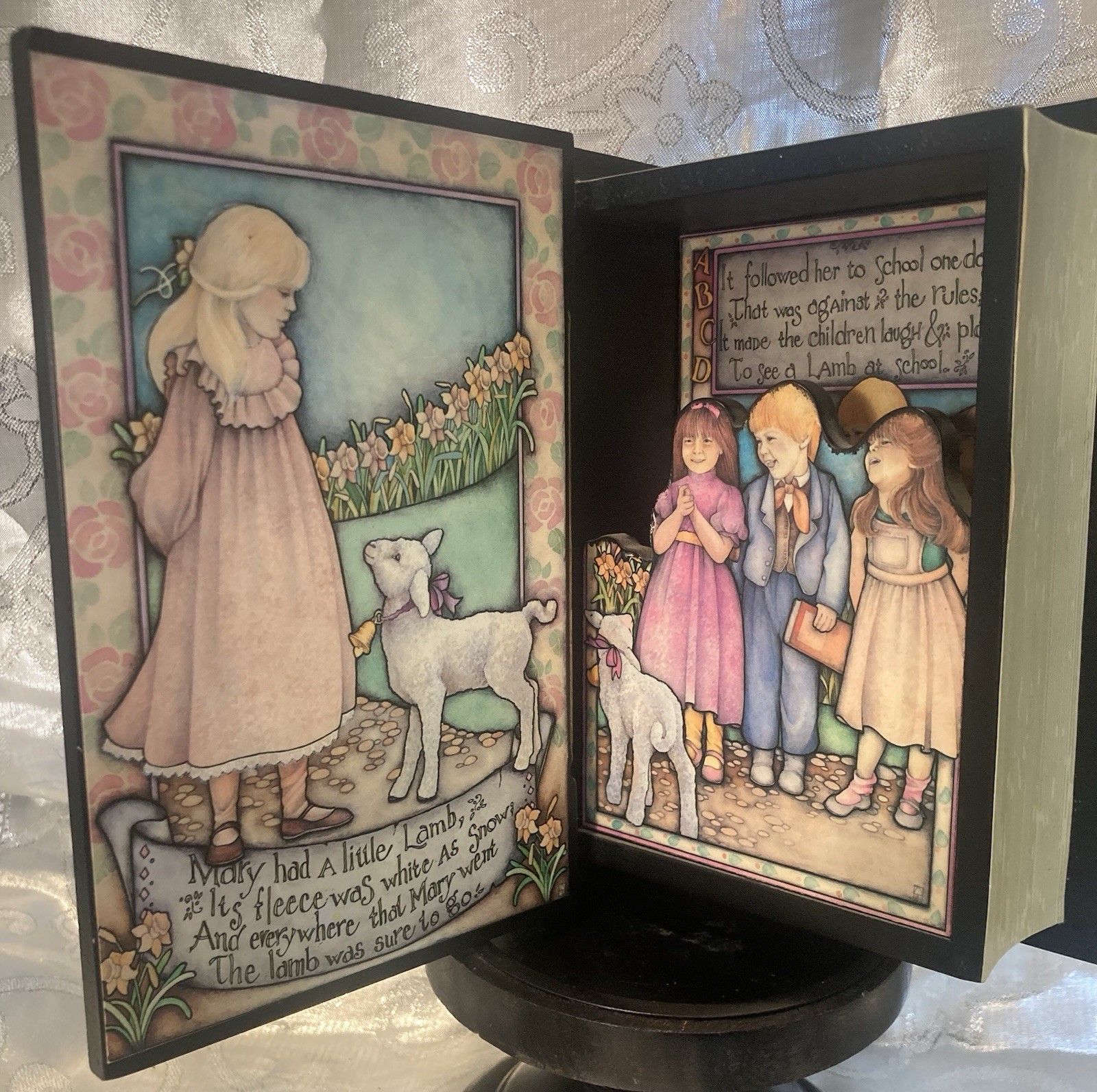 Vintage Ex Rare Enesco Mary Had A Little Lamb 3-D  Music Book 1987 Near Pristine