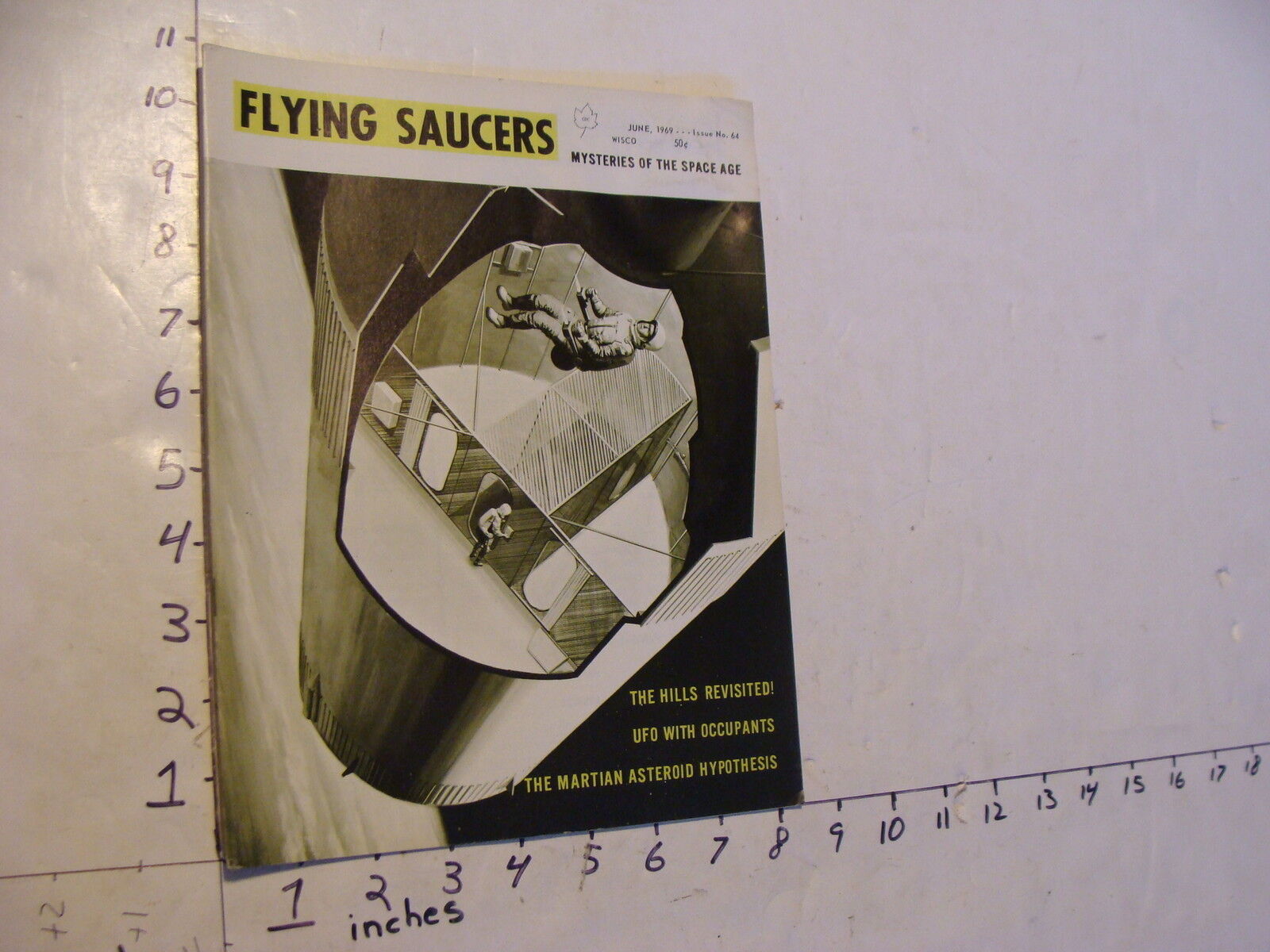 Vintage UFO info: FLYING SAUCERS june 1969