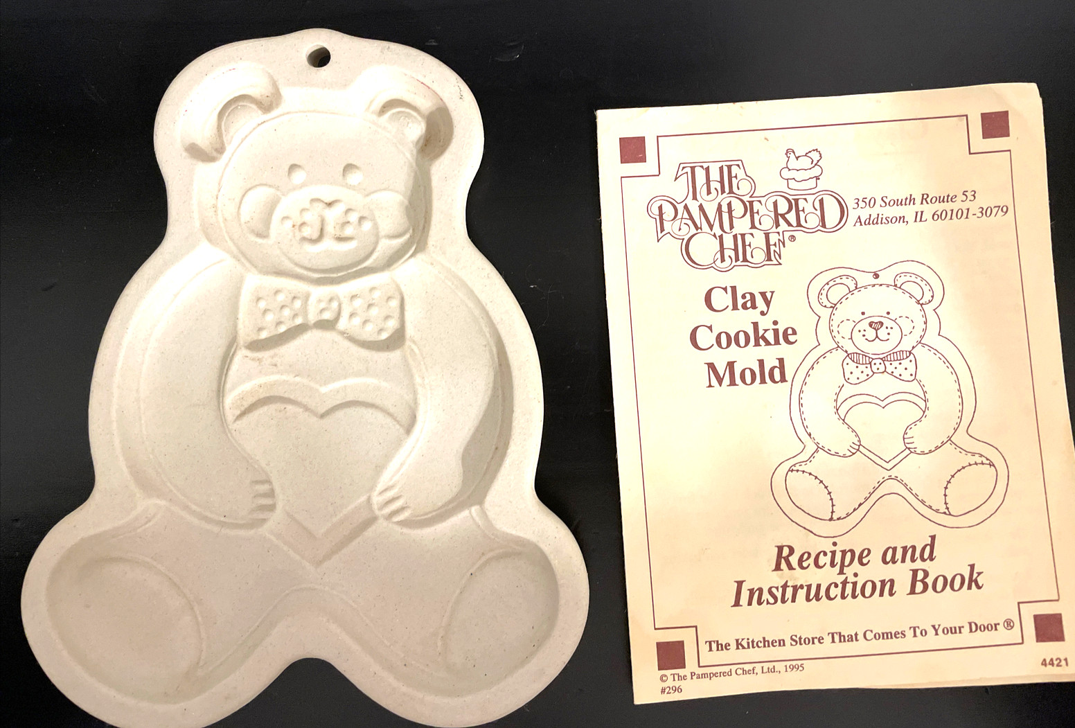 Vintage 1991 Pampered Chef Clay Stoneware Teddy Bear Cookie Mold Vintage 1991 Pampered Chef Clay Stoneware Teddy Bear Cookie Mold
