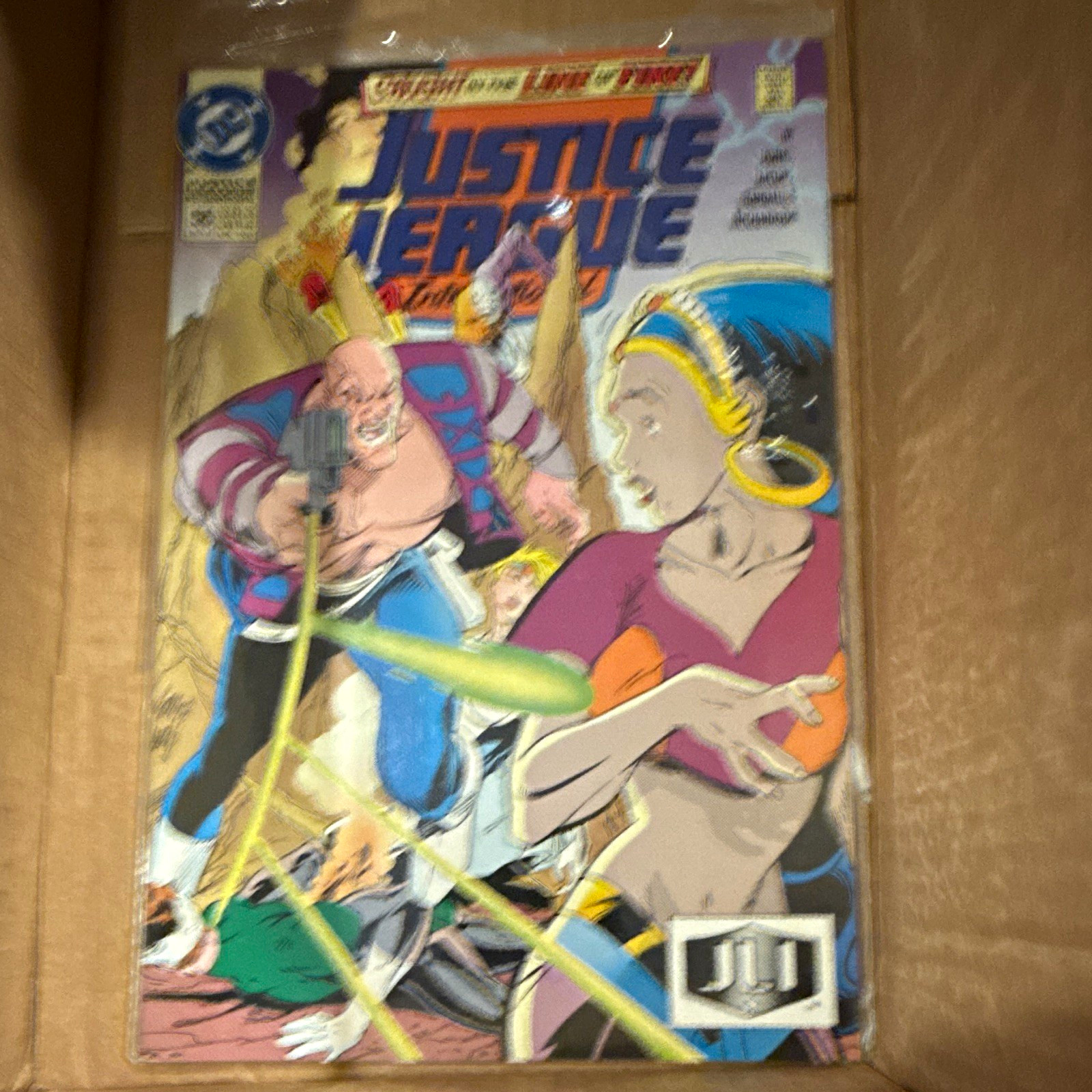 Justice League America #7 (DC Comics 1996) Wonder Woman Adam Hughes Direct