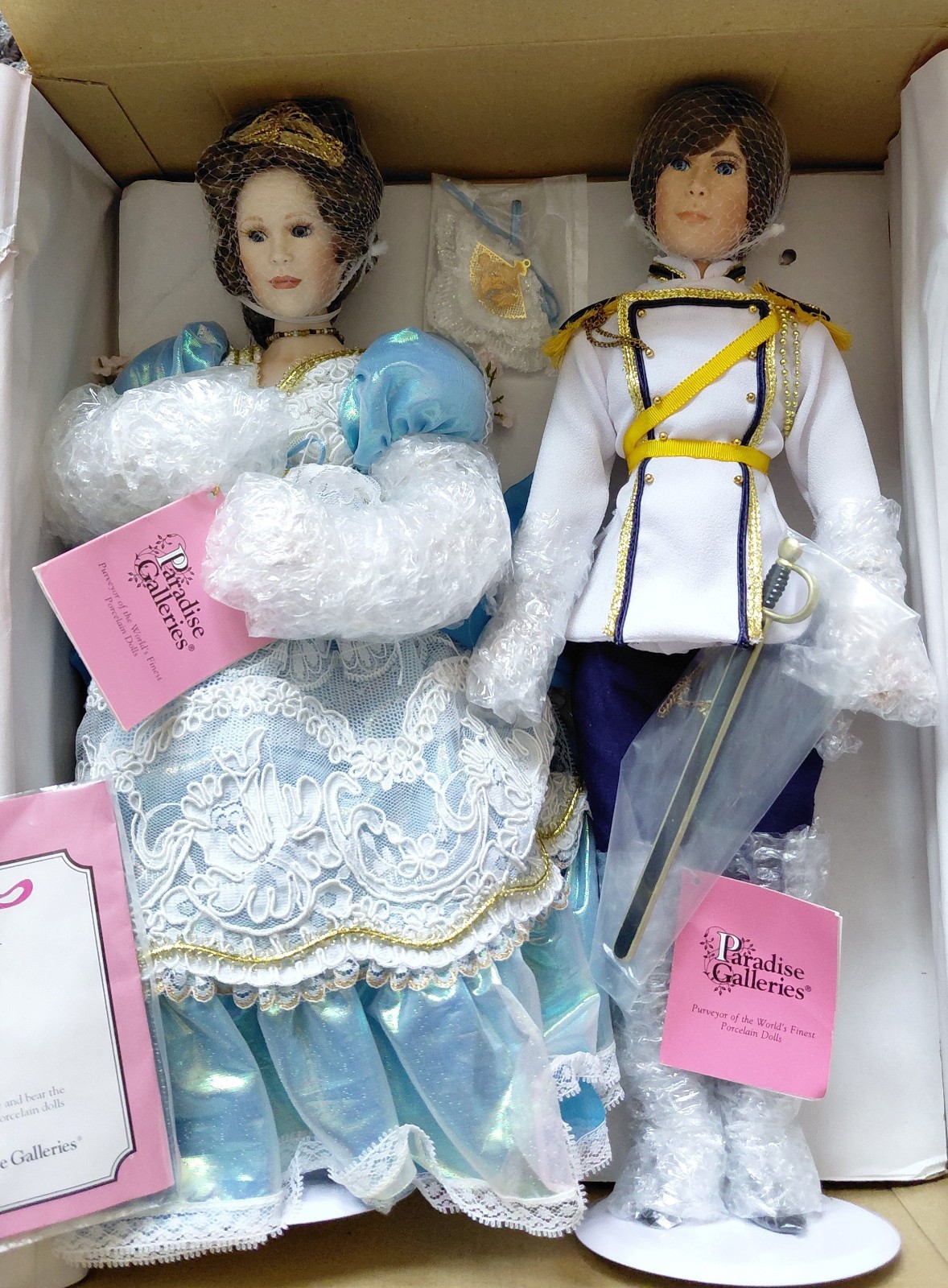 Paradise Galleries Cinderella & Prince Charming Pair of 15