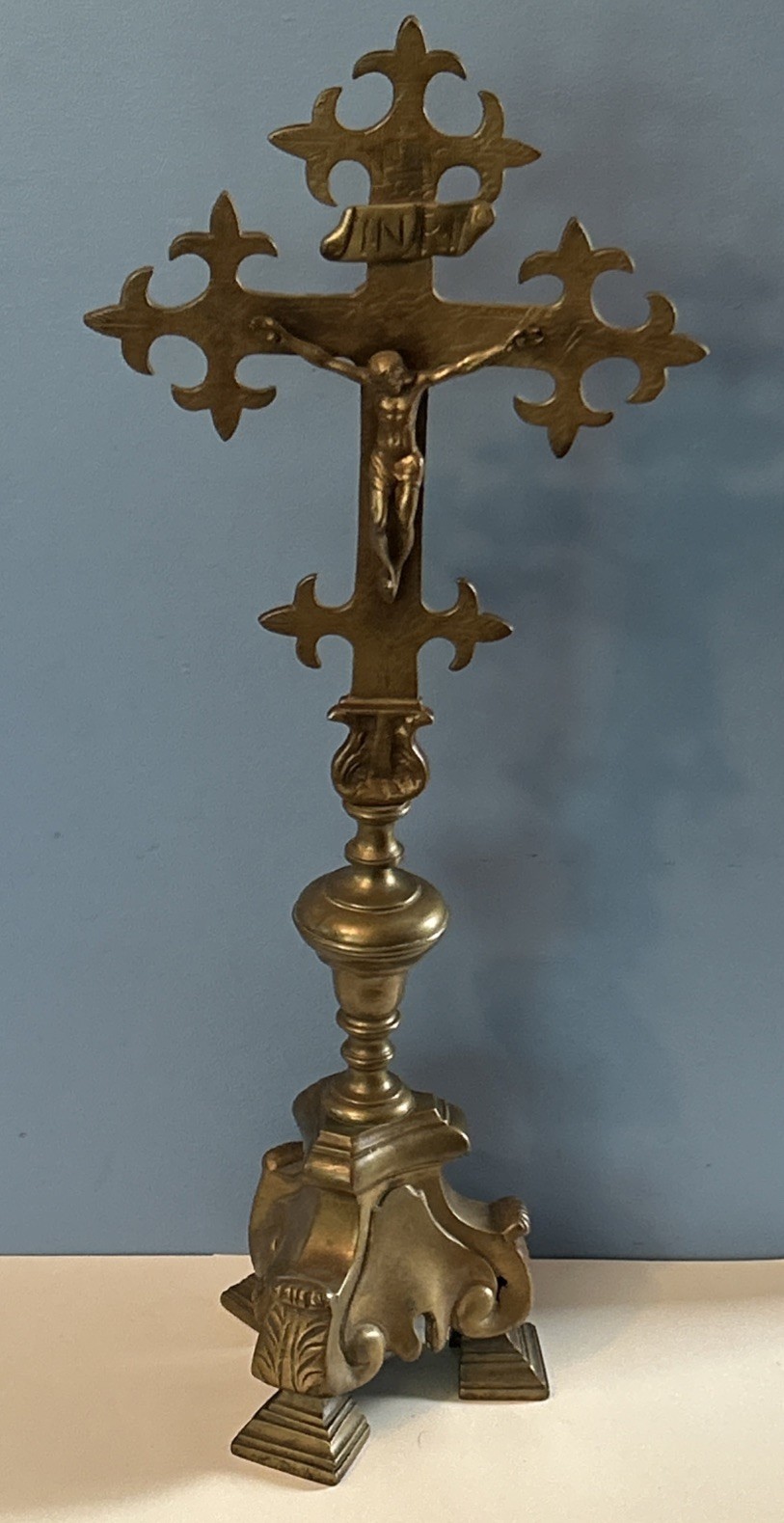 Antique Lg 26\