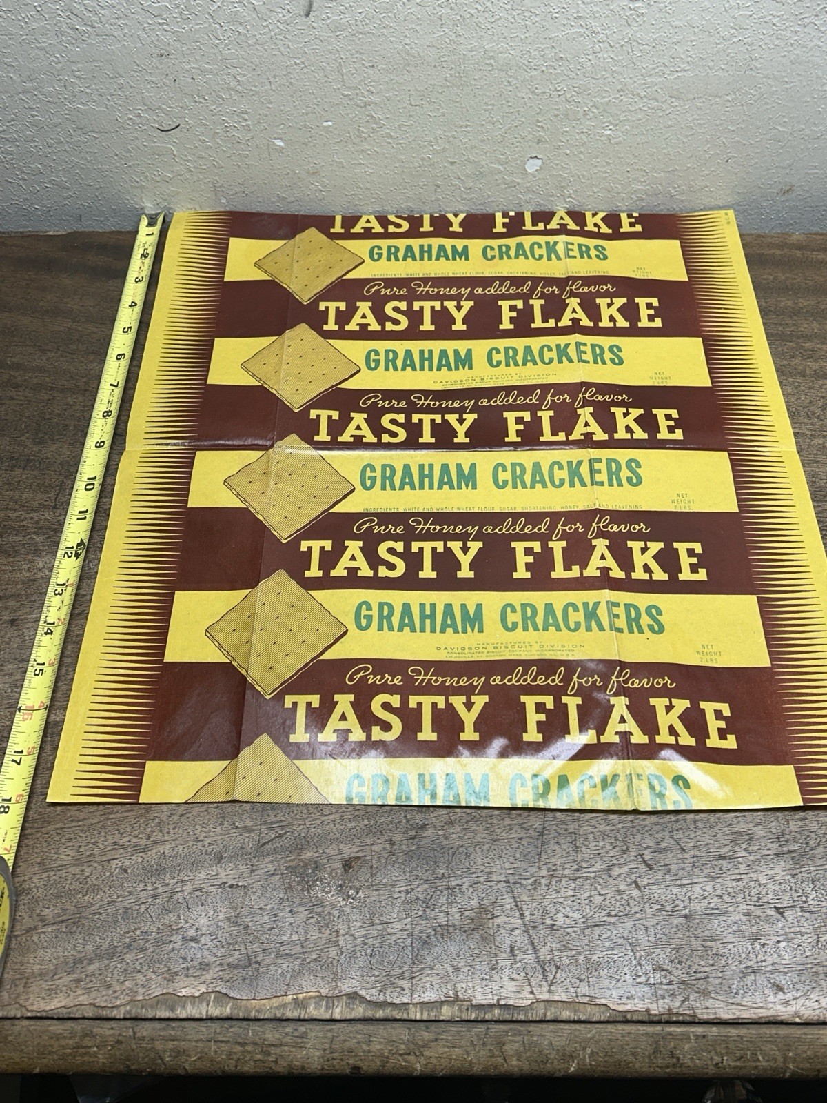 Vintage Tasty Flake Graham Crackers~ Davidson Bisquit Co,~ 18\