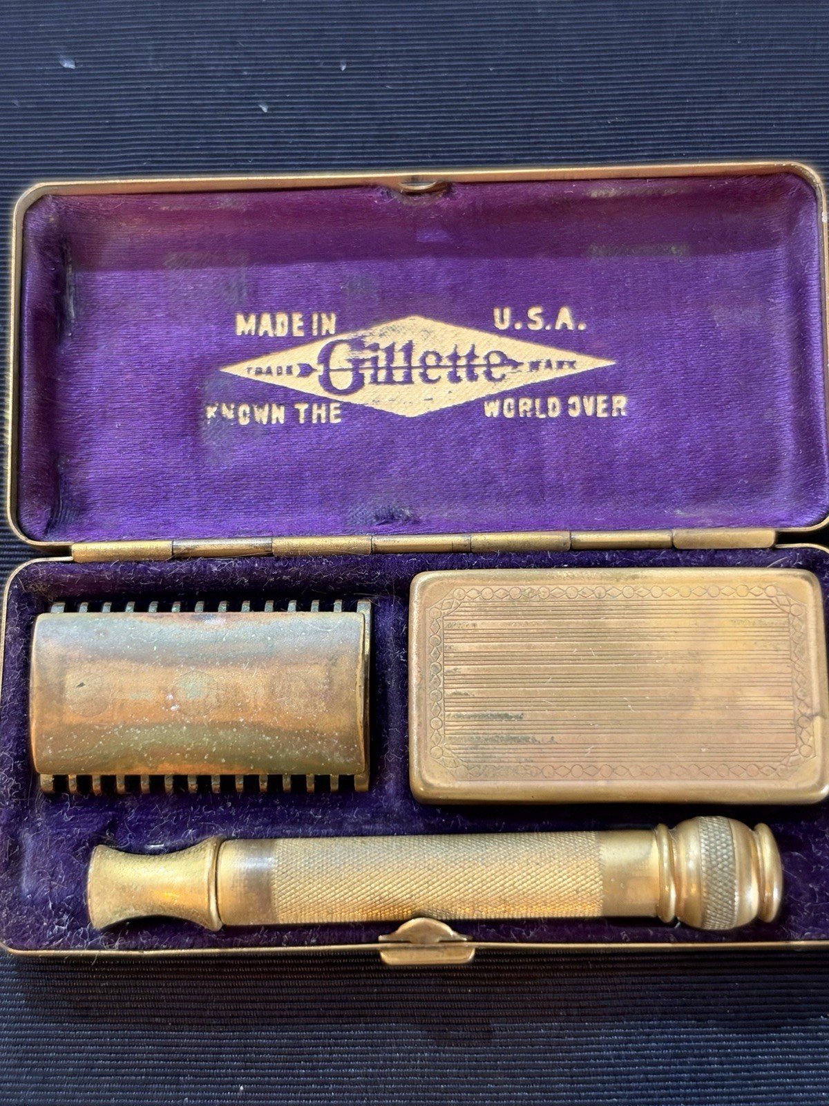 Antique Gillette Gold Tone Safety Razor Set W/Original Case & Razor Blade Antique Gillette Gold Tone Safety Razor Set W/Original Case & Razor Blade