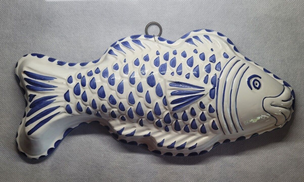 Vintage BASSANO ABC CERAMICHE Italy Blue on White Decorative Fish Mold. v. LARGE