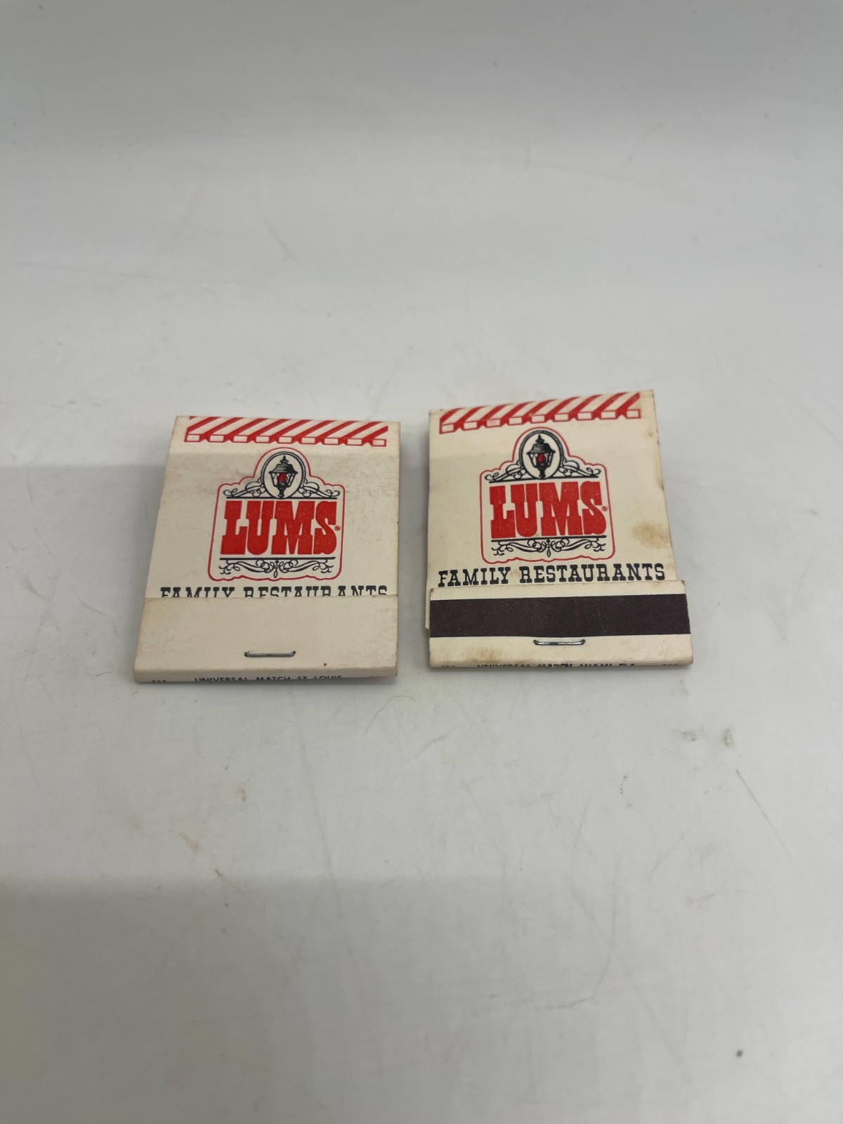 SET OF 2 LUMS Family Restuarant Vintage 20-Strike Matchbook Full Unstruck
