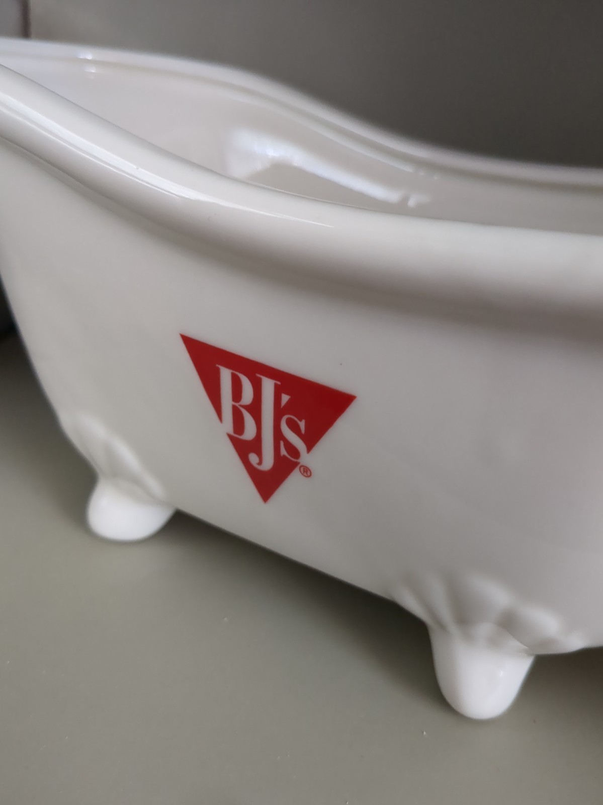 BJ'S Brewhouse Restaurant The Lucky Ducky Mini Ceramic Bath Tub Cup 