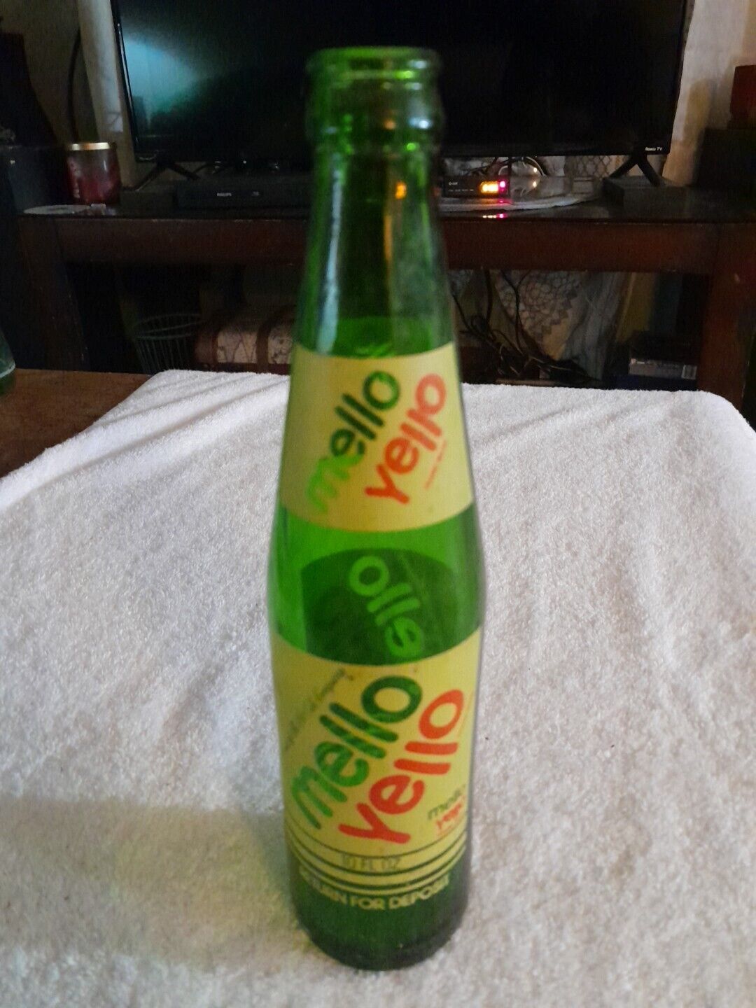 Vintage Mello Yello Green Soda Bottle 10 oz.