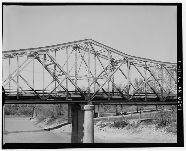 Photo:Richmond Bridge Texas Through Truss Pier 1930s River Crossing