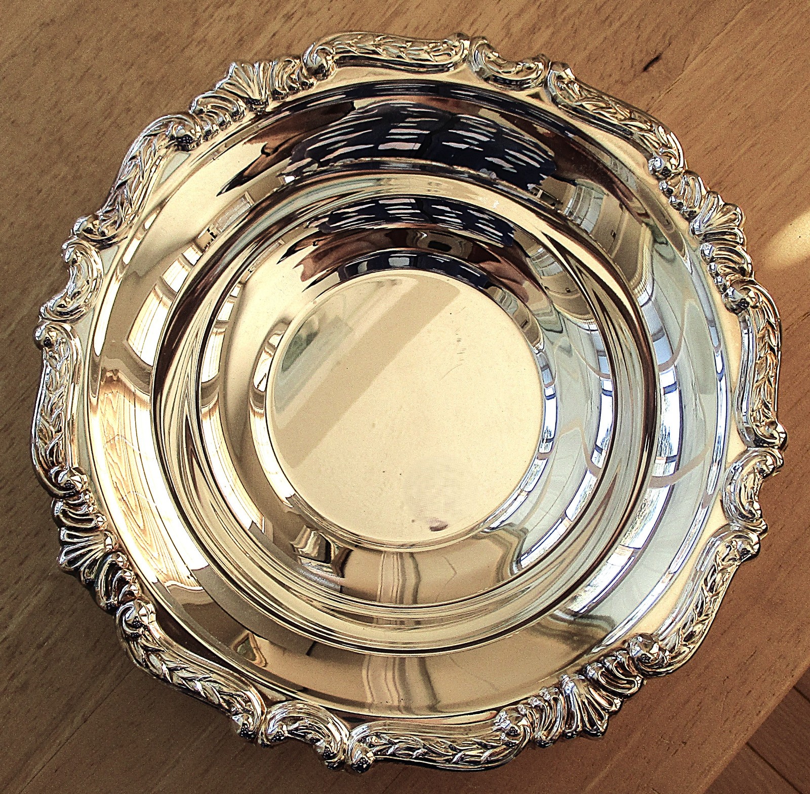 Sheridan Silver-Plated Candy Dish 1980s Scroll & Shell Design ~ Very Good