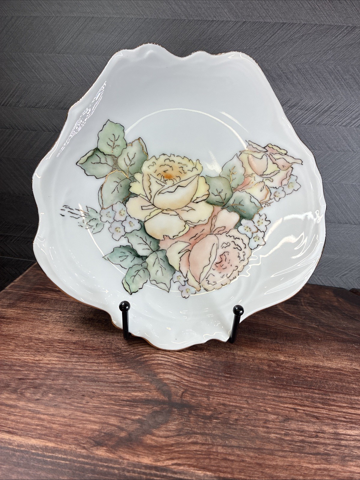 Rose Plate, Gold Trim, Pretty Plate, Girly Flower Plate Rose Plate, Gold Trim, Pretty Plate, Girly Flower Plate