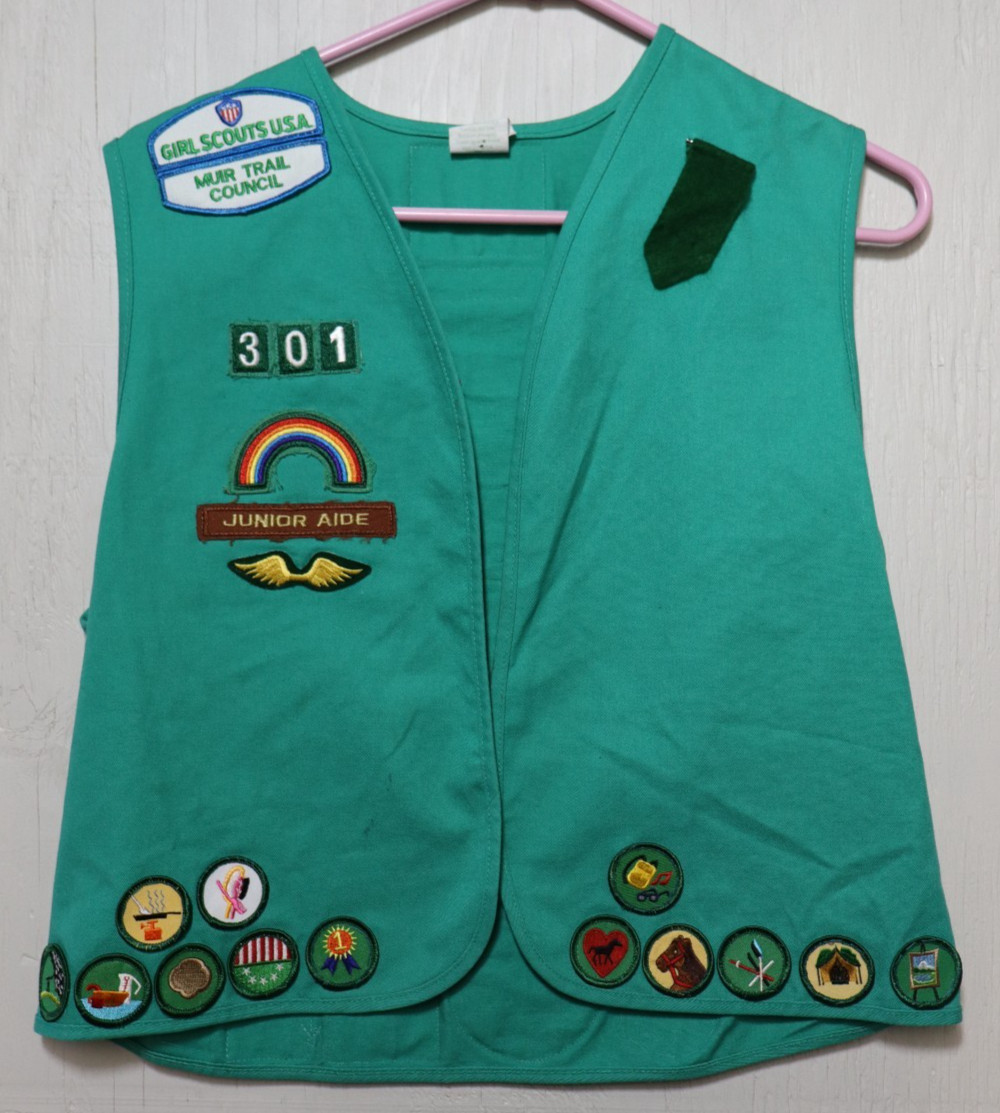 Vintage Girl Scouts USA Badge Vest Central California Patches Pins Lot Green XL
