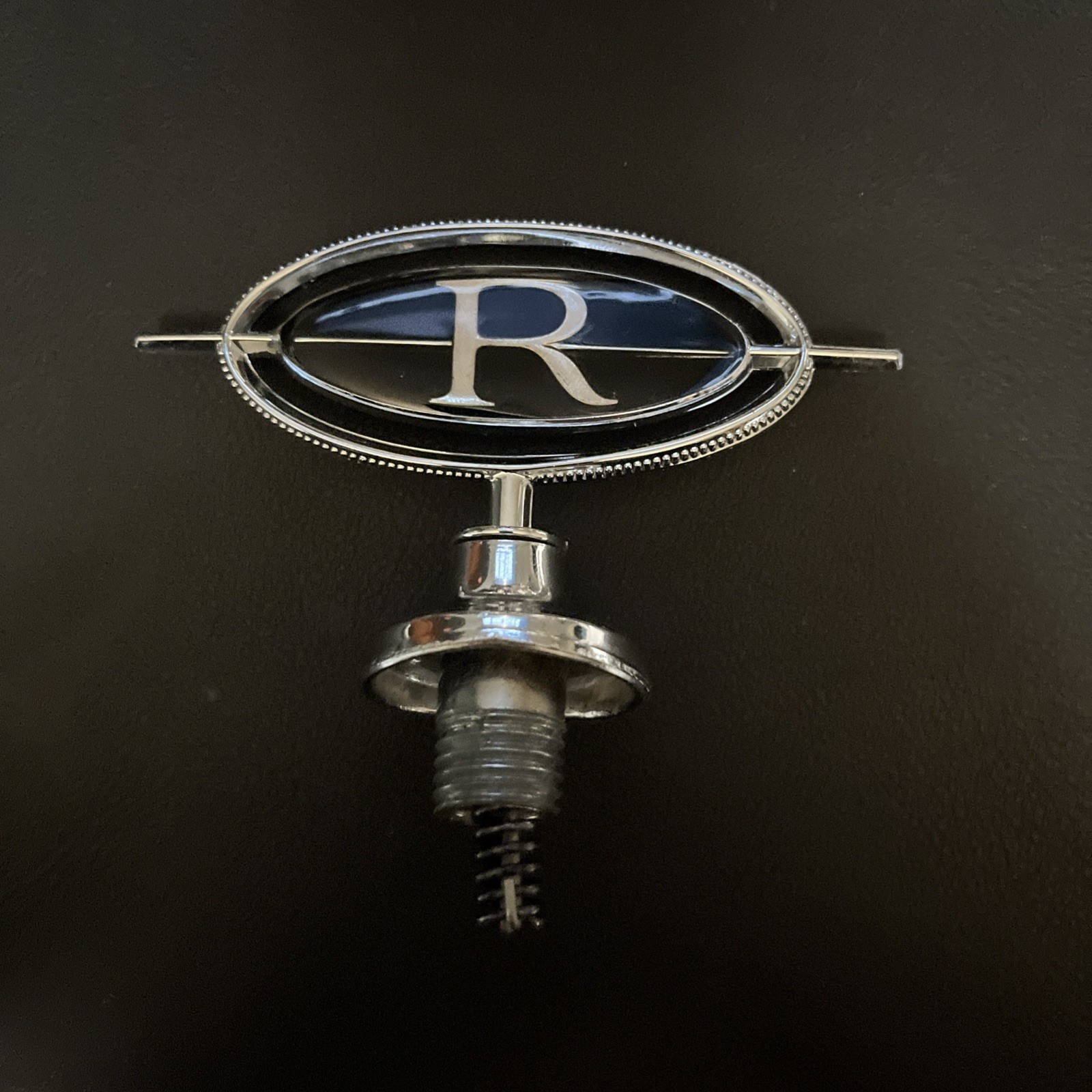 vintage 1970\'s 1980\'s Buick Riveria R car auto automobile hood ornament