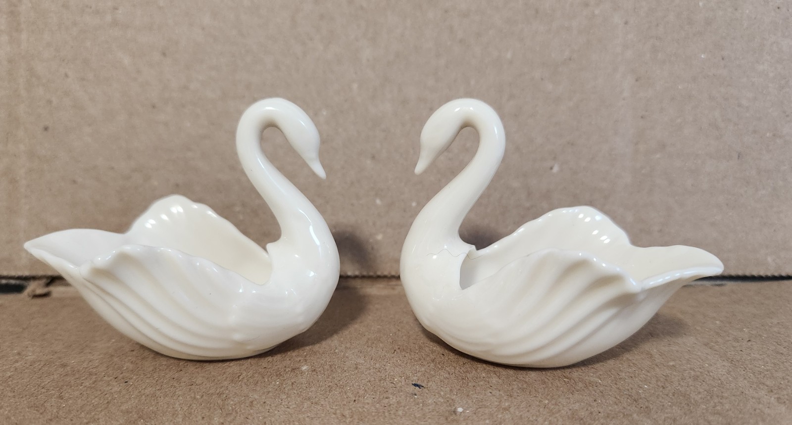 Vintage Lenox Lot of 2 Mini Swan Dishes 2.5\
