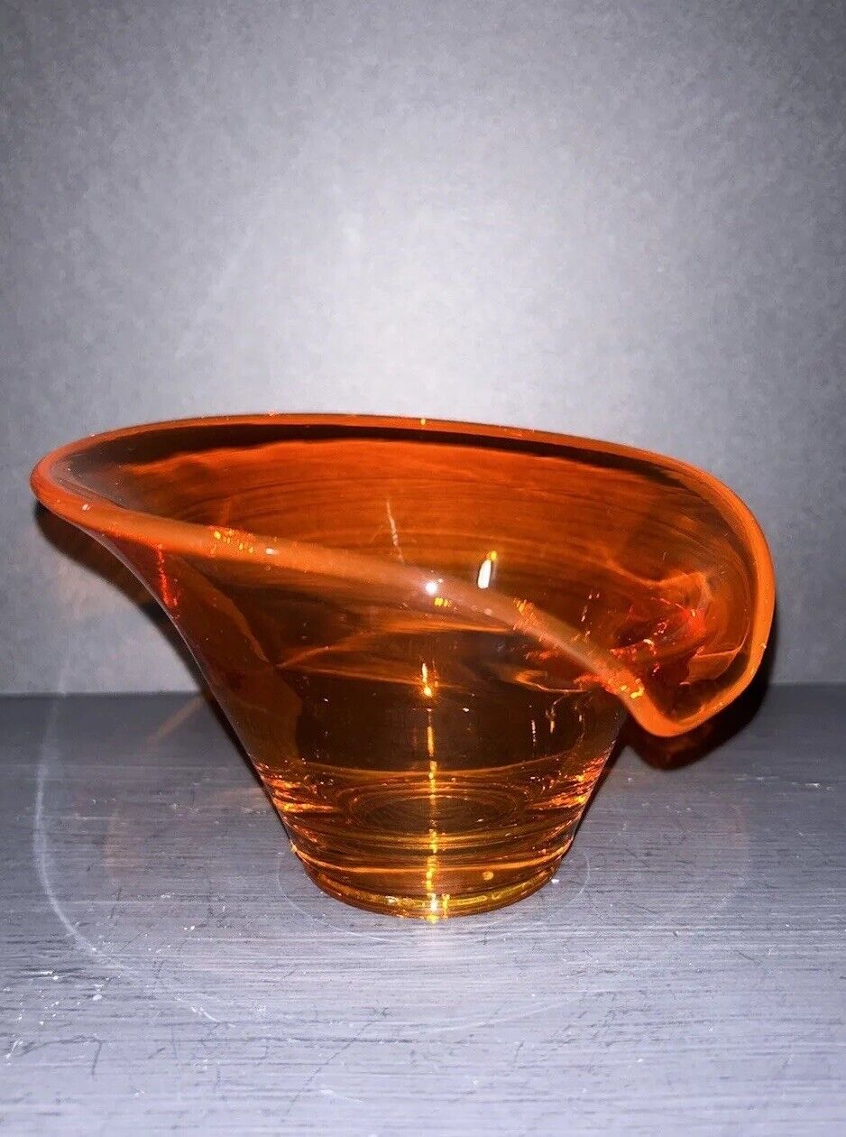 Vintage MCM Persimmon Orange Viking Glass Epic Rolled Edge Spout Bowl