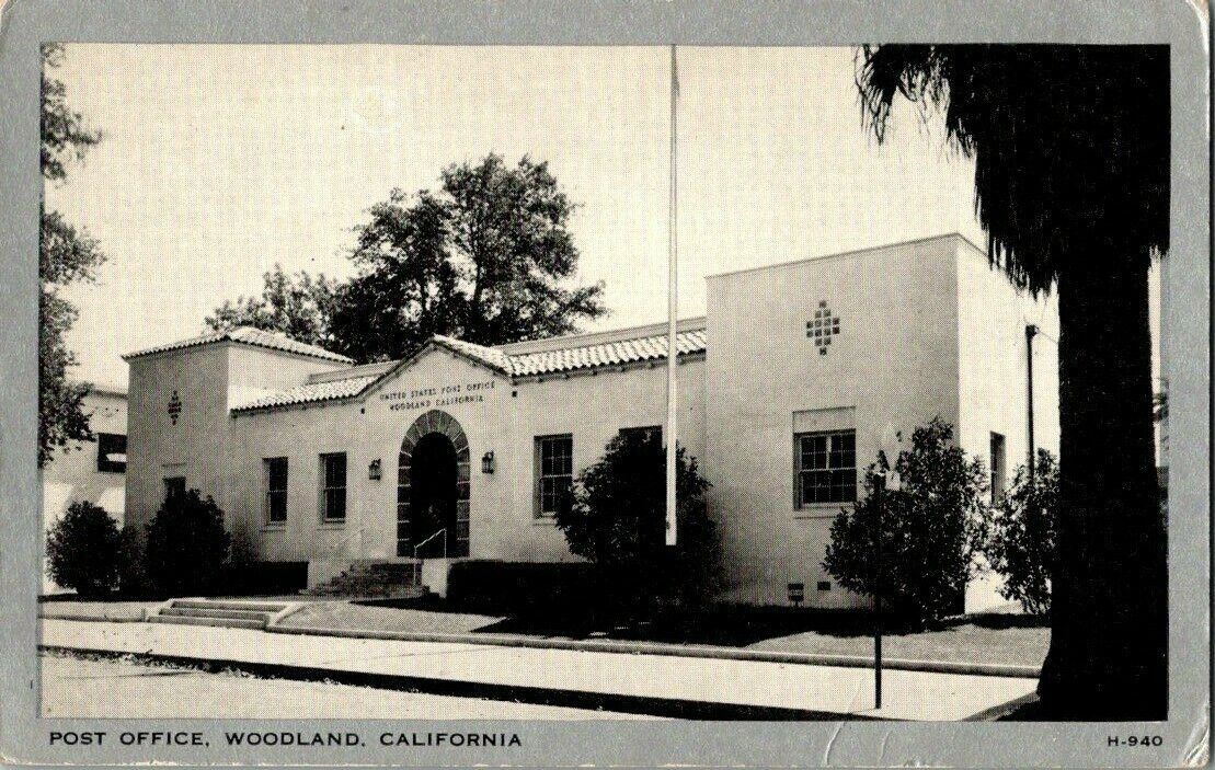 1930'S. POST OFFICE. WOODLAND, CA. POSTCARD t14