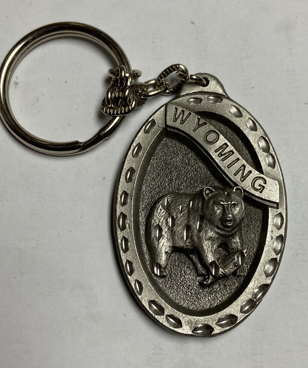 Vintage 1996 WYOMING Grizzly Bear Pewter Reflective Cut Metal Key Chain Minty