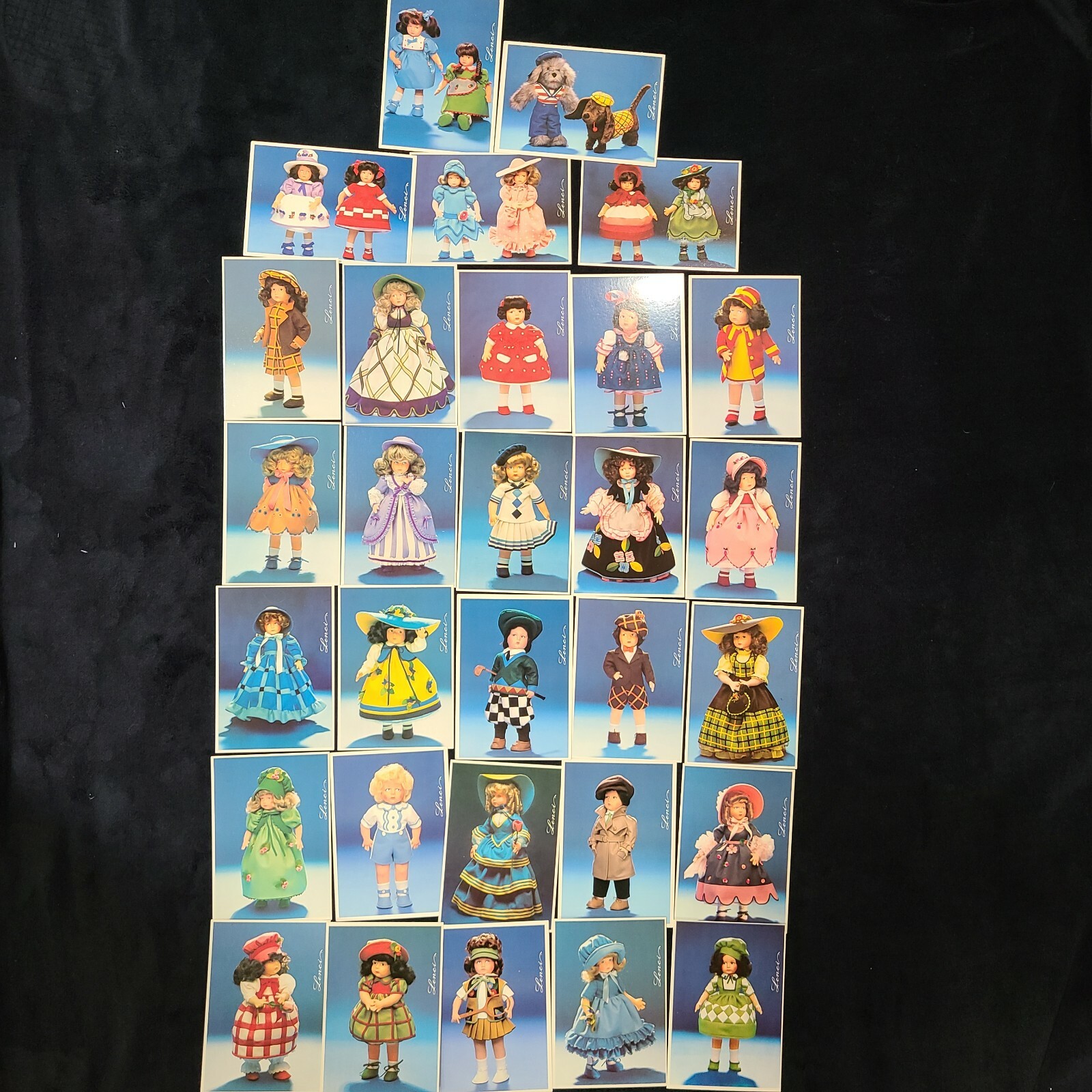 LOT OF 30 LENCI DOLL POSTCARDS  - BRAND NEW AND UNUSED
