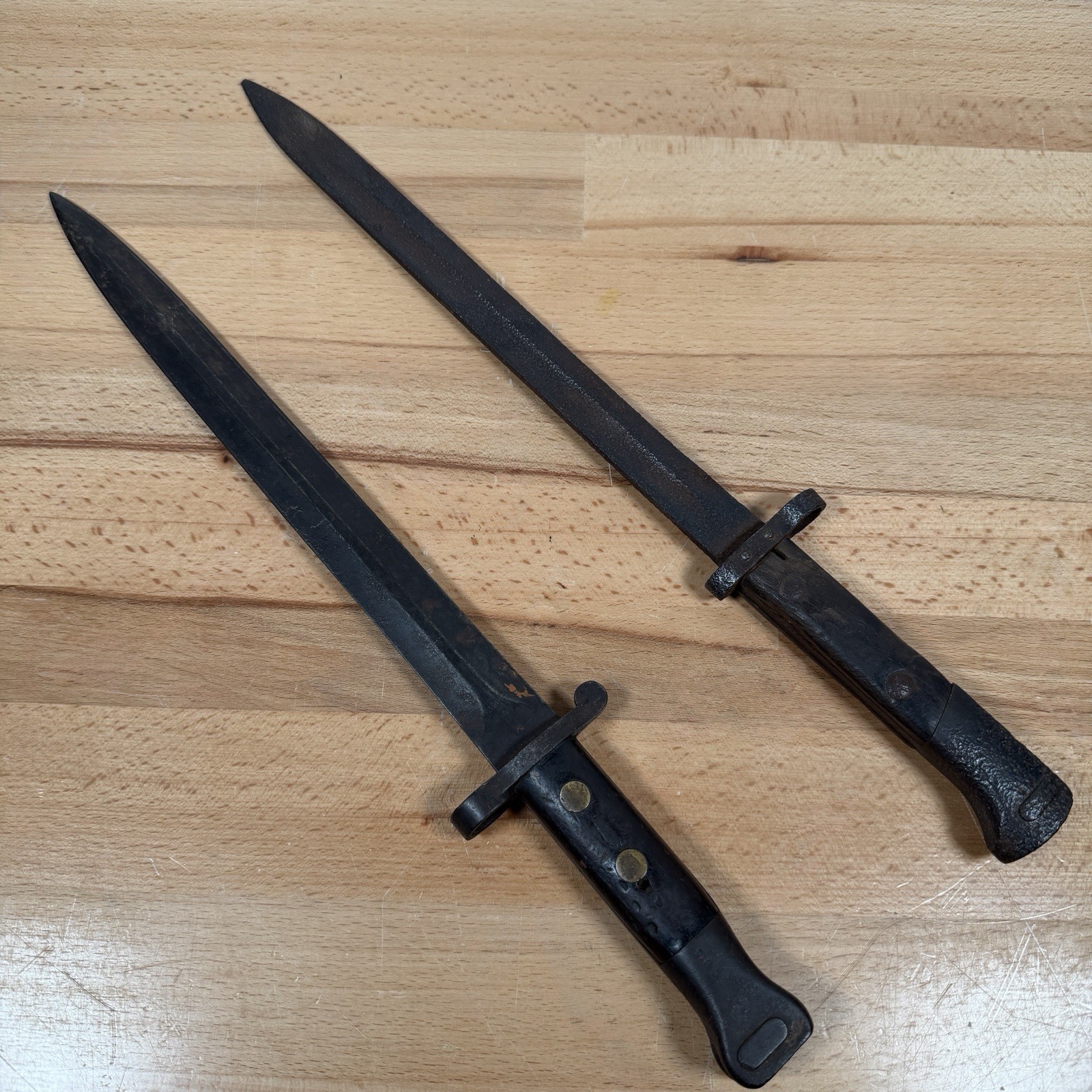 Pattern 1888 Mk II BRITISH LEE METFORD WW1 era BAYONET + Bonus Unknown Bayonet