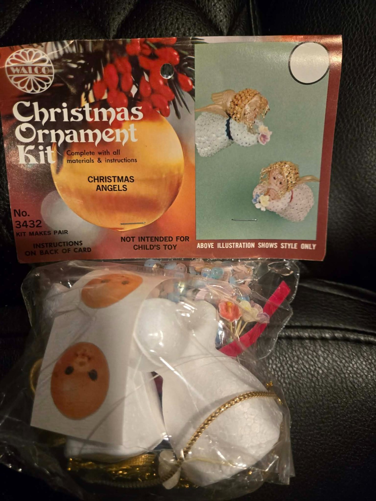 Walco Vintage Christmas Ornament Kit 2 Christmas Angerls 1975 Sequins Beads NEW