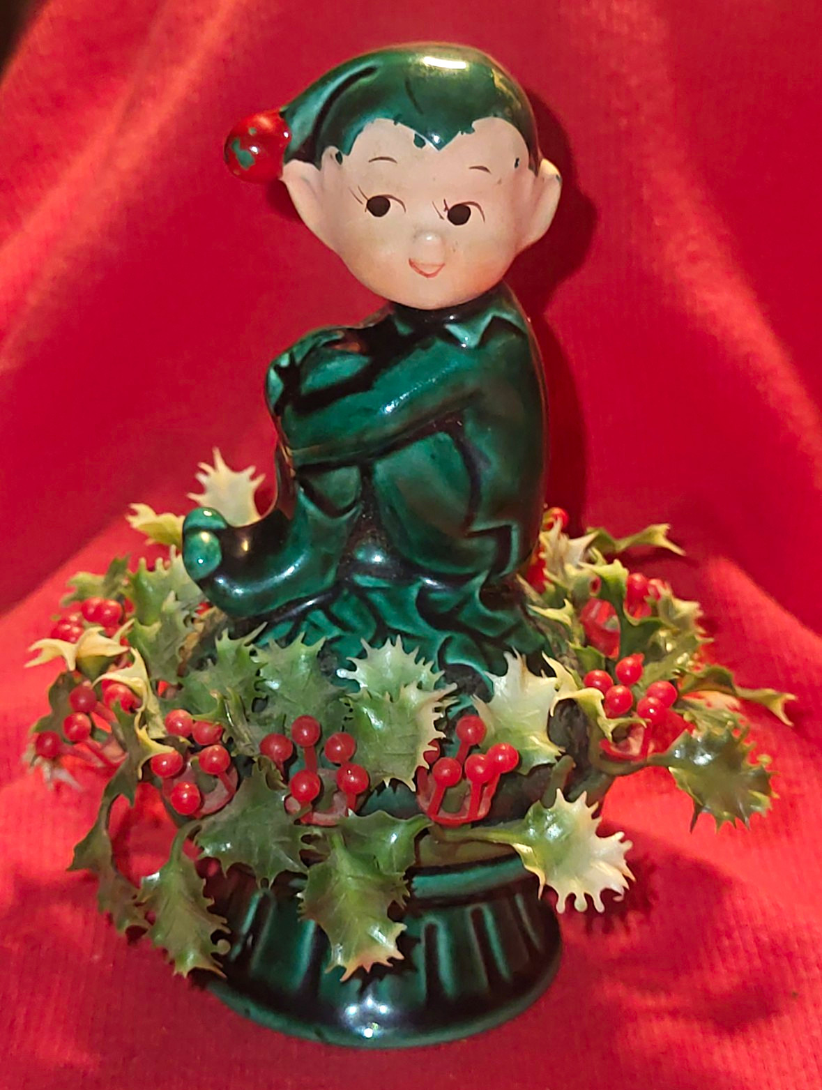Vintage Inarco Japan E-2506 Ceramic Christmas Pixie Elf Holly Figurine Chip Vintage Inarco Japan E-2506 Ceramic Christmas Pixie Elf Holly Figurine Chip
