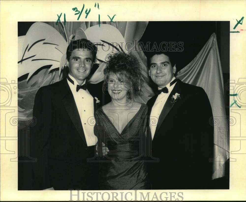 1992 Press Photo Dignitaries at the Young Leadership Council Gala - noc63464 1992 Press Photo Dignitaries at the Young Leadership Council Gala - noc63464