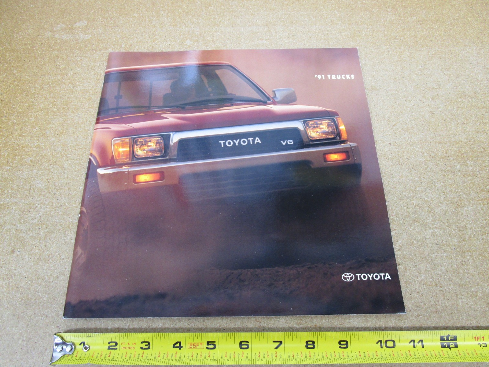 1991 Toyota Truck pickup SR5 sales brochure 32 page dealer literature ORIGINAL