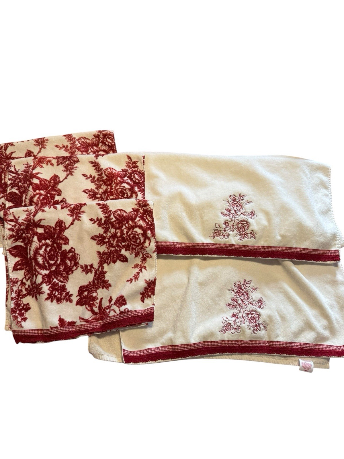 Vtge. Country LIiving Bath Towel Red Gingham /lace Border Embroidered Floral Set