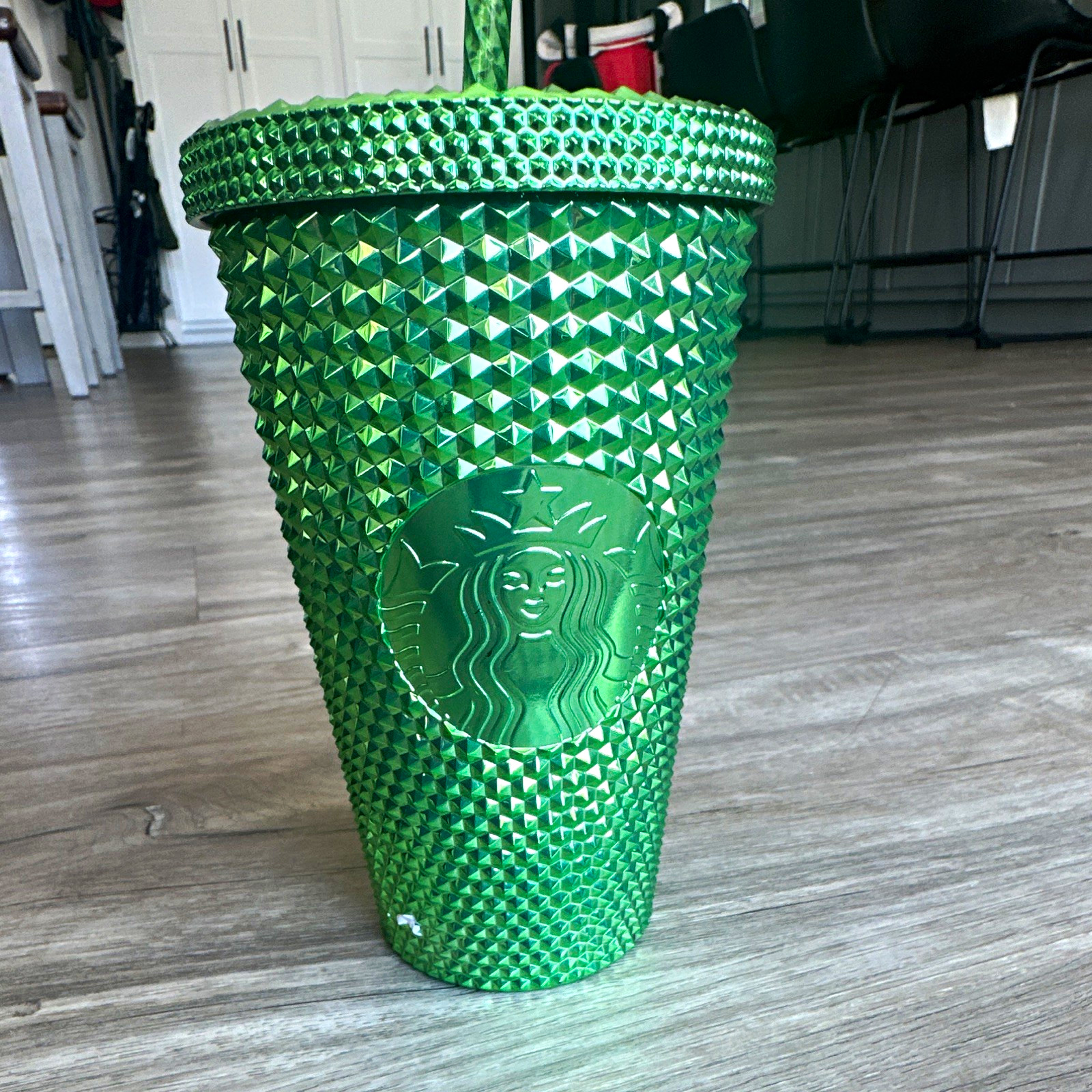 Starbucks 2023 Holiday Metallic Green Studded Tumbler 16oz Grande NWT Read Flaws
