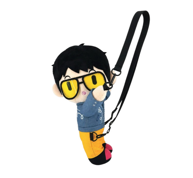 G-DRAGON x Fam Pop-Up G:A Boy\'s Journey Plush Cushion Keyring Backpack Authentic