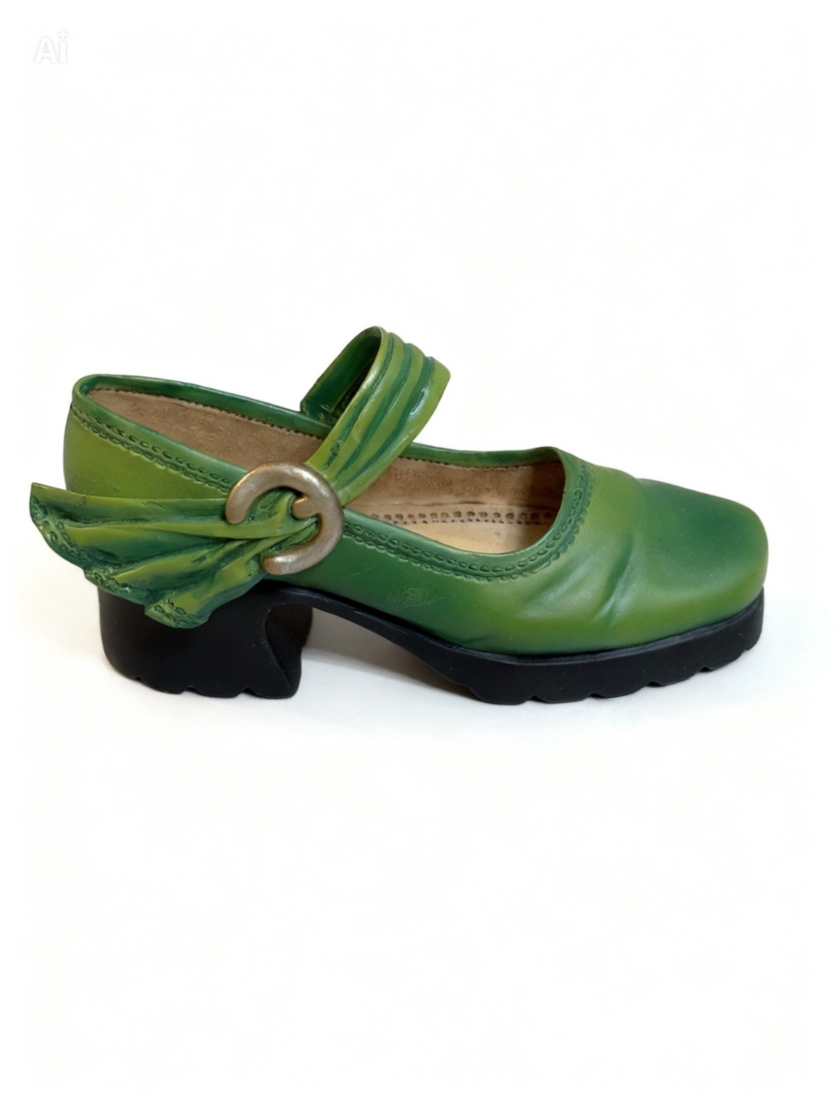 1999 Just The Right Shoe Green Treads Figurine #25078 1999 Just The Right Shoe Green Treads Figurine #25078