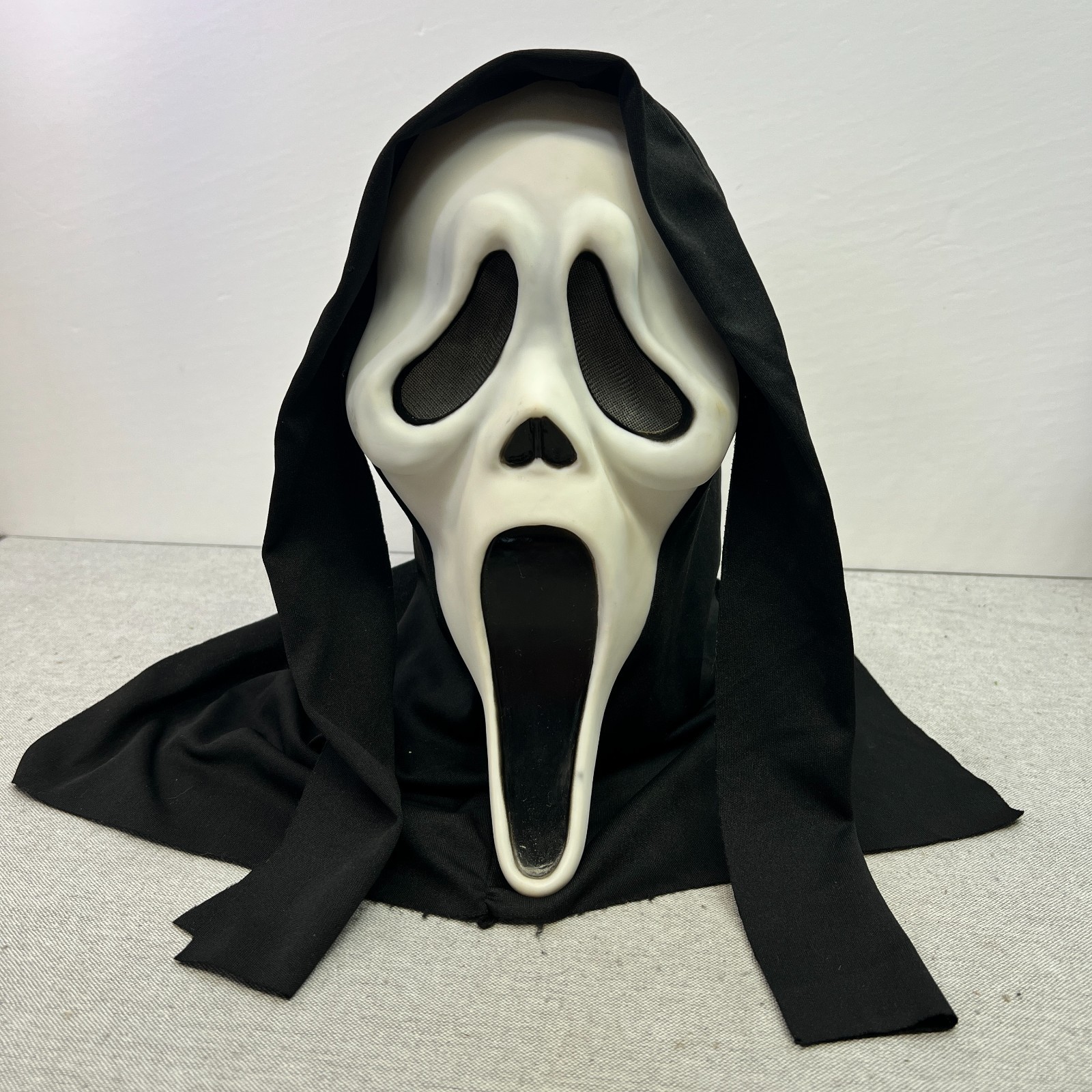 Ghost Face Scream Mask 2025 Easter Unlimited INC Halloween Style #9206PDQWM