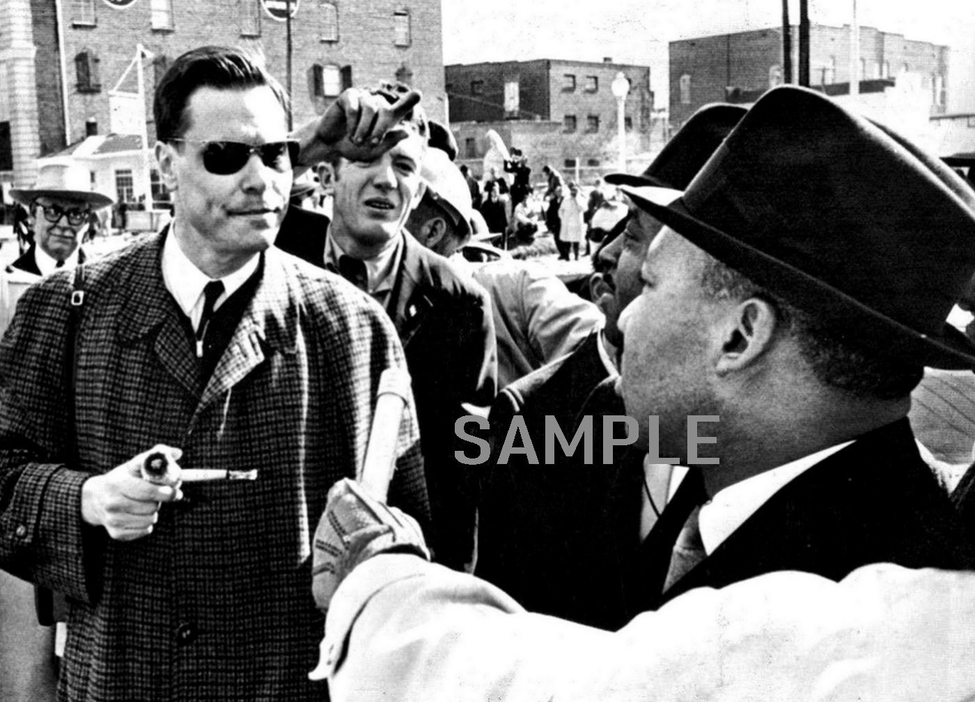 1965 George Lincoln Rockwell & MARTIN LUTHER KING  5x7 Borderless Photo  (166-C)