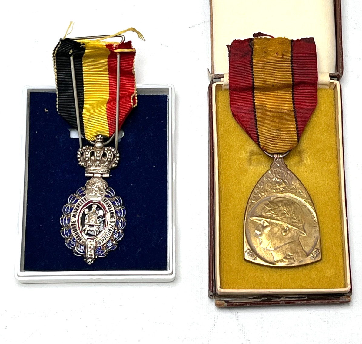 Belgium WWI 1914-1918 Commemorative Medal + Labour Decoration 2nd Class Cased