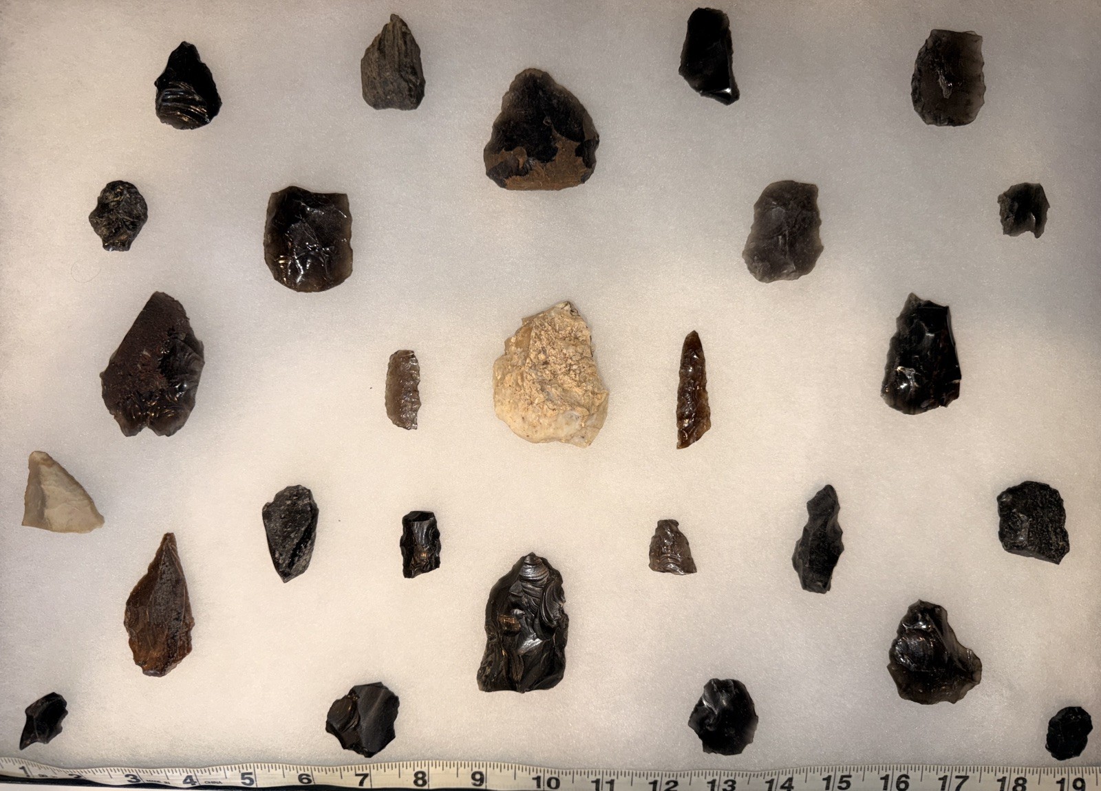 Large Group Of Chumash Points & Paleolithic Tools Santa Barbara California Large Group Of Chumash Points & Paleolithic Tools Santa Barbara California