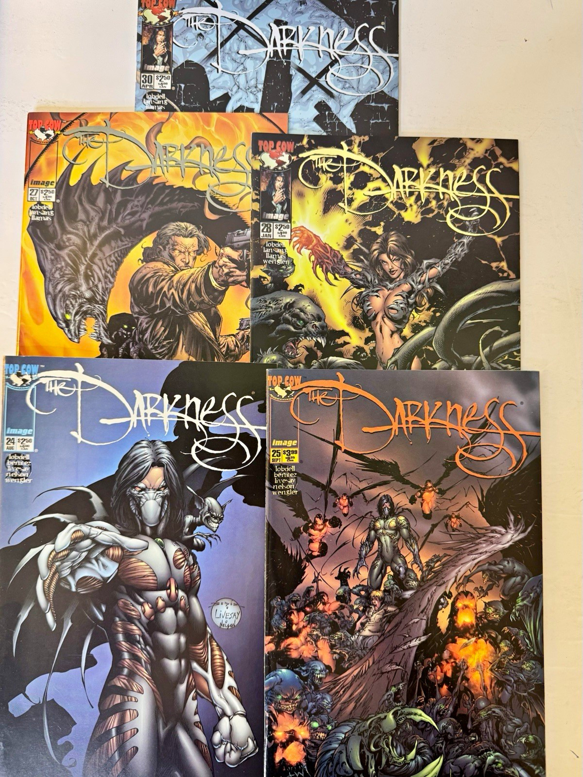The Darkness #25 Top Cow Productions Modern Age US Comic Book Single Issue The Darkness #25 Top Cow Productions Modern Age US Comic Book Single Issue