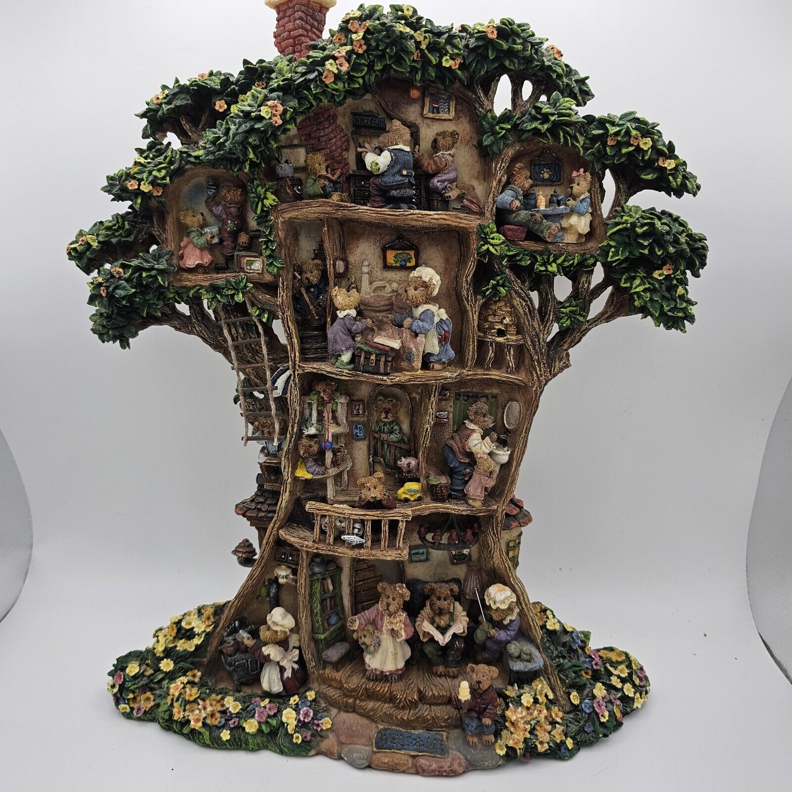 Boyd's Bears Treehouse Wall Plaque Or A Tabletop Display.  Amazing Detail...