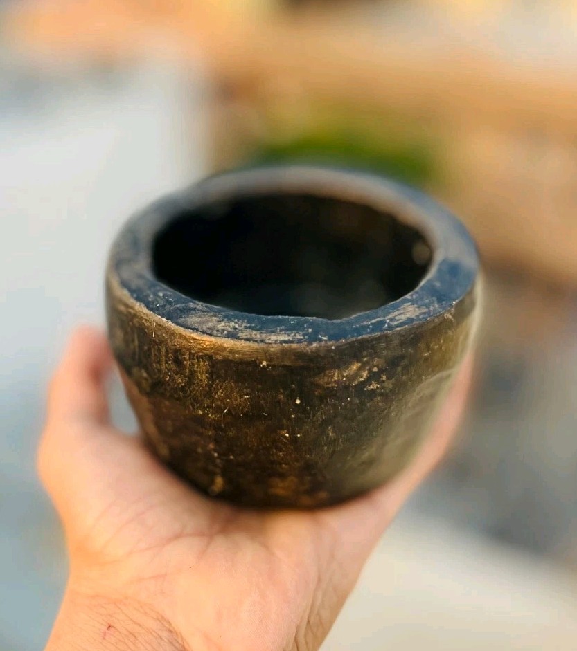 RARE VINTAGE BLACK TRIBAL STONE BOWL COLLECTABLE 