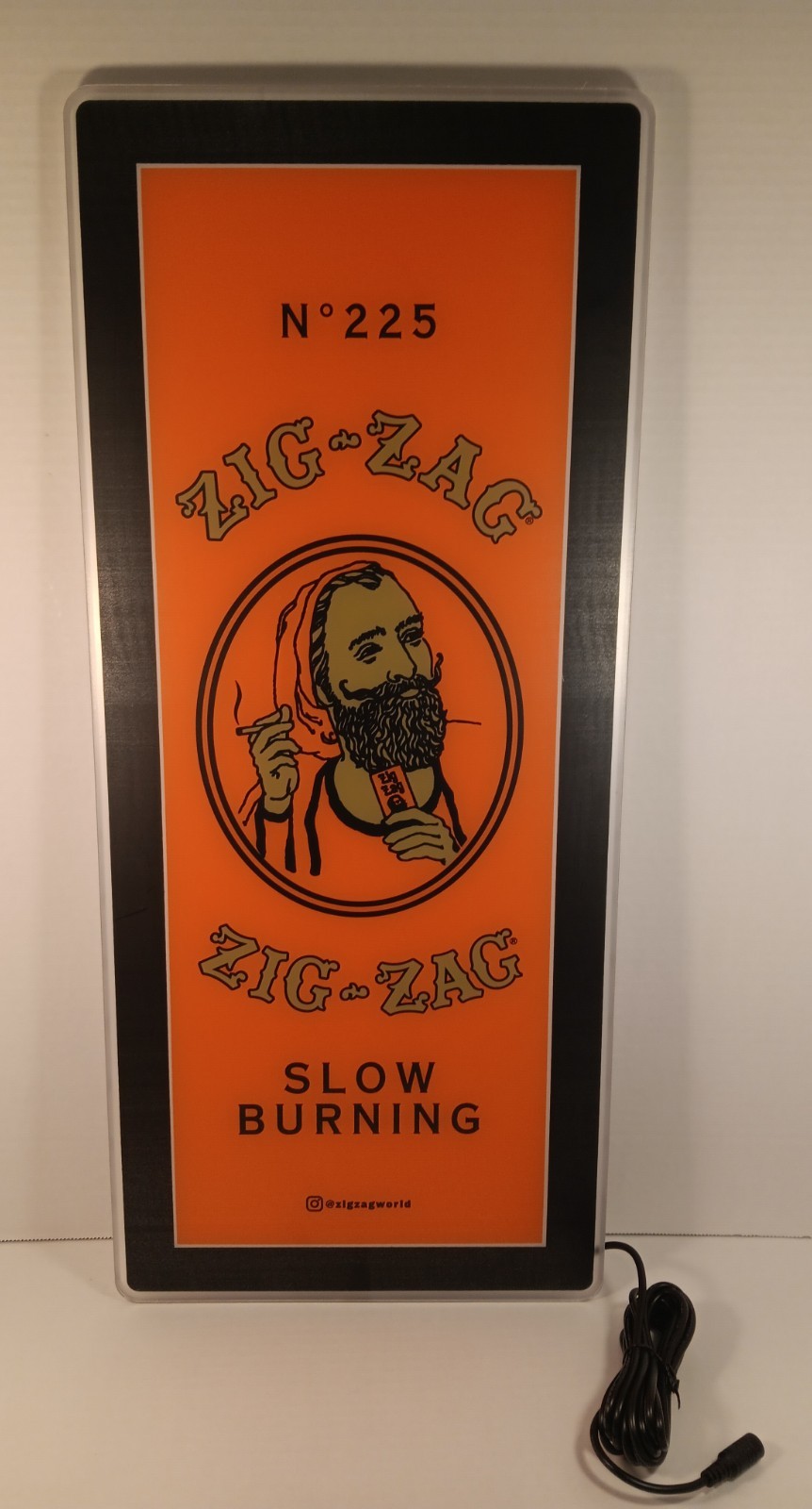 Zig Zag Slow Burning Papers Laser Cut LED Neon Light Up Sign Brand New in Box