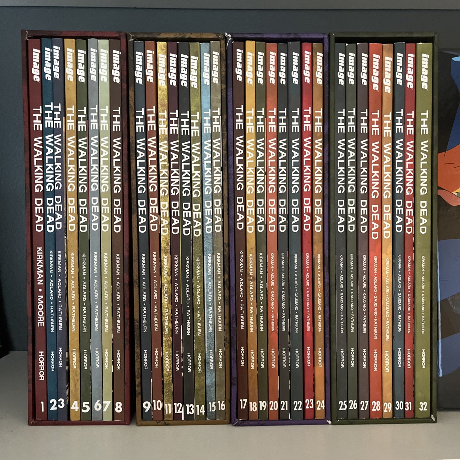 The Walking Dead Volumes 1–32 TPB Box Set: Kirkman Image Comics