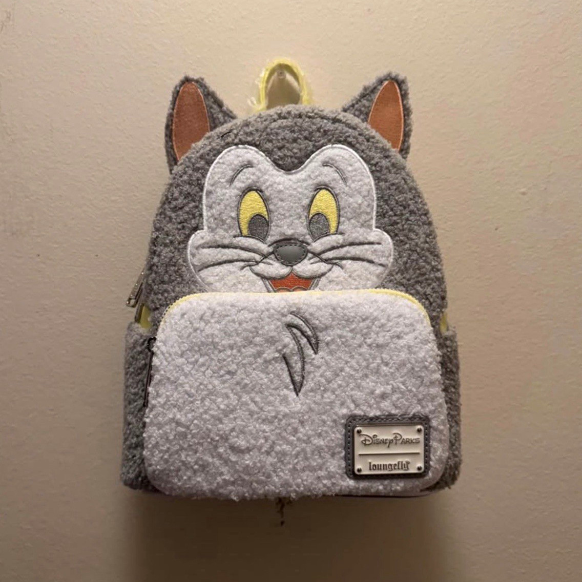 Loungefly Disney Figaro Plush Sherpa Mini Backpack Gray and White BNWT