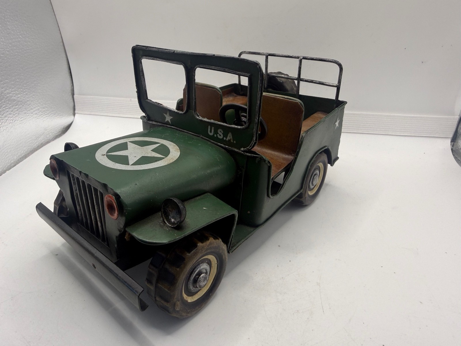 Jayland Vintage Style Military Army Willys Jeep Metal Model 8\