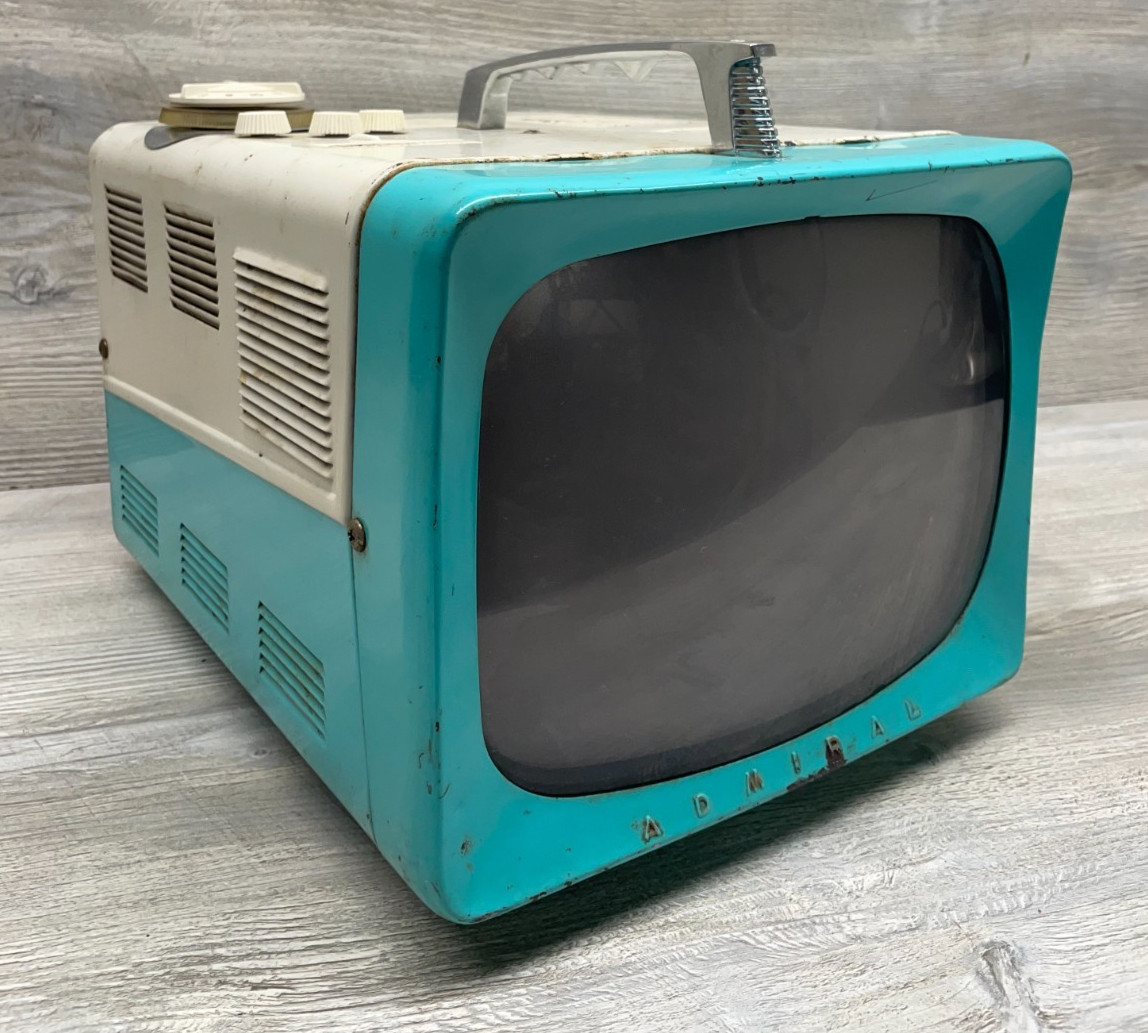 Vintage Admiral Model TS103 N Turquoise & White 10\