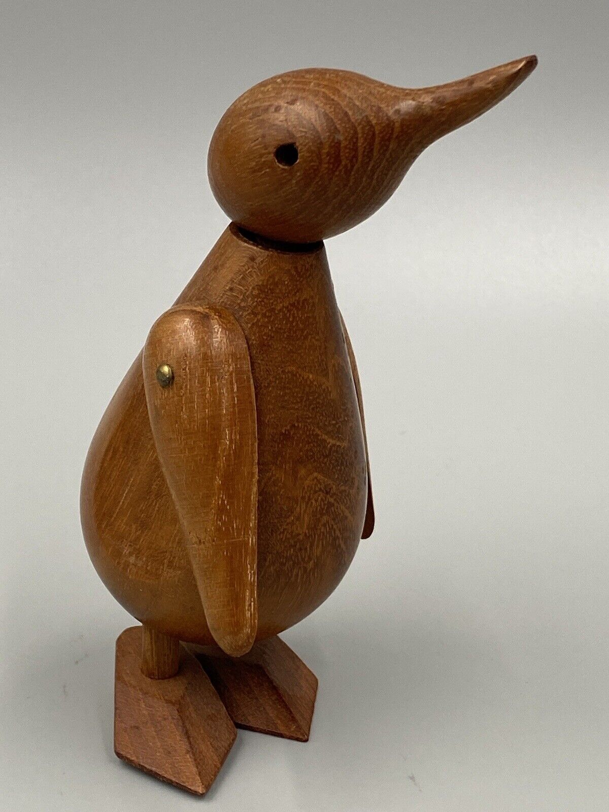 Vintage Teak Penguin Figurine With Moveable Wings 4.5” Made In Hong Kong
